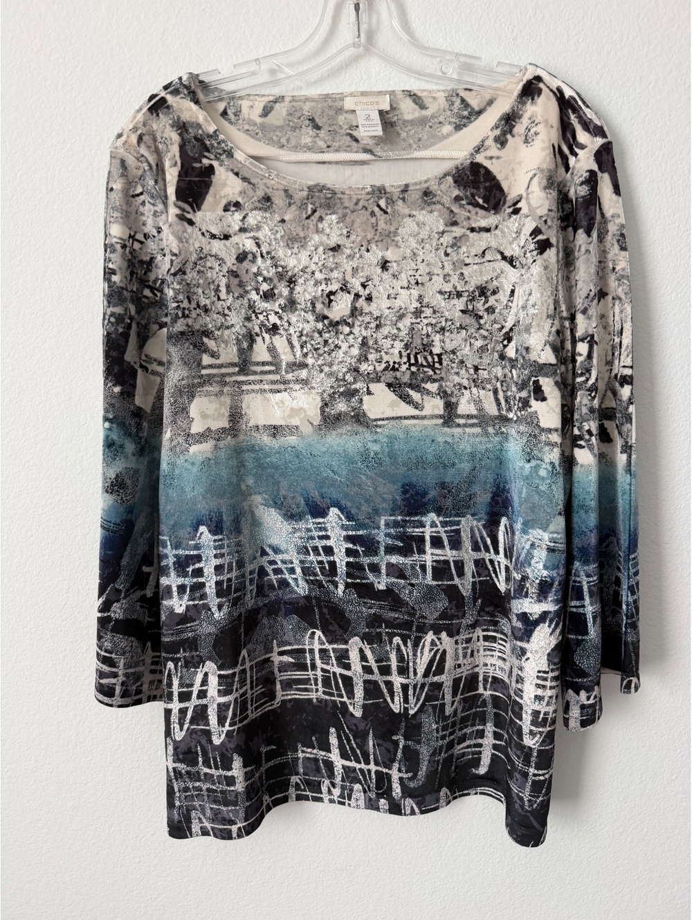 Chico’s 3/4 Sleeve Round Neck Abstract Printed Velour Pullover Blouse Size 2 (L)